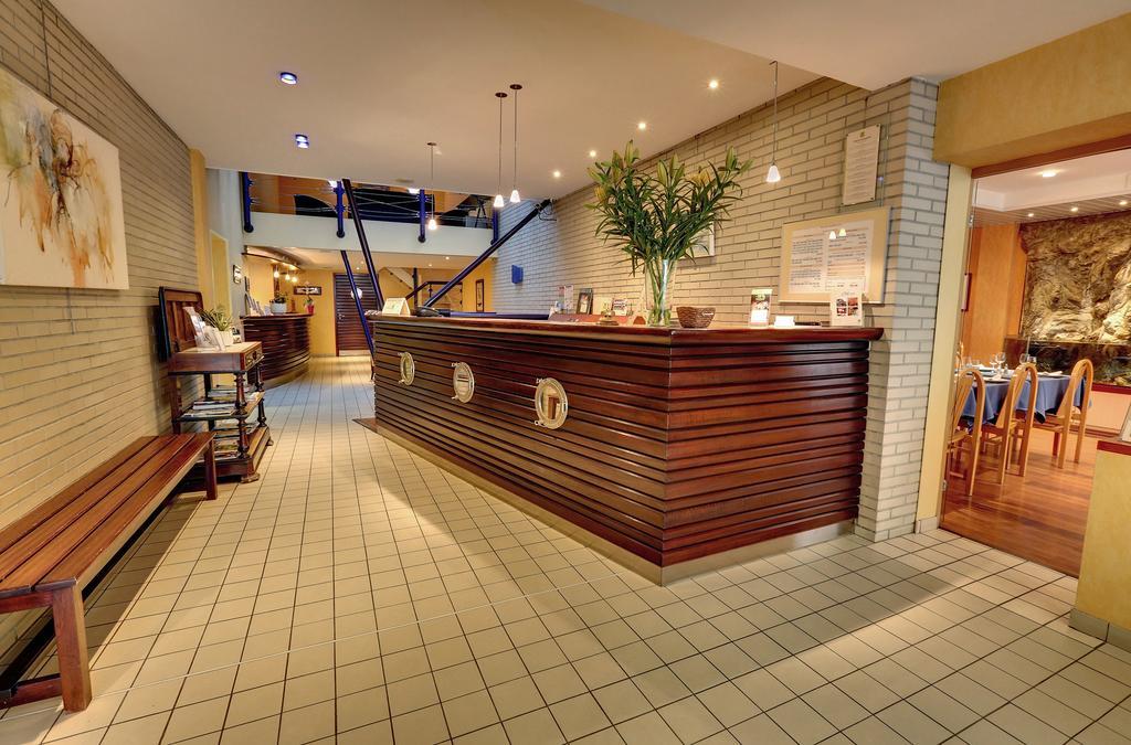 Hotel Restaurant L'Hirondelle Dunkirk Room photo
